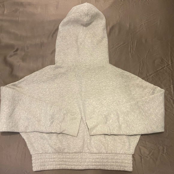 Abercrombie & Fitch heathered grey cropped zip hoodie - Picture 5 of 7